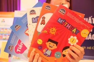 Bộ phải chấn chỉnh việc Sở GD-ĐT phối hợp làm sách, nhận thù lao của NXB